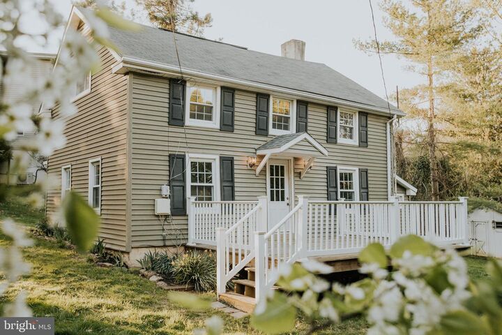 Property Photo: 966 Paige Court PA 19053