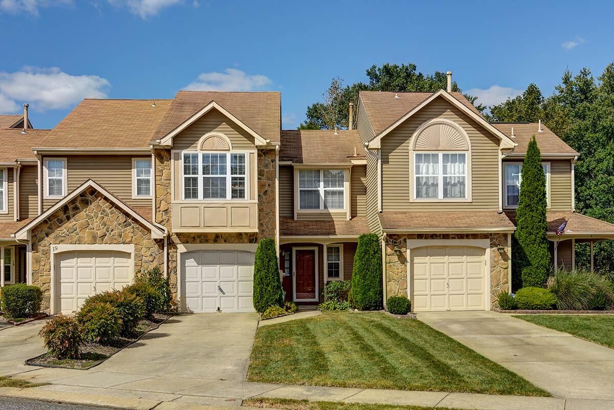 Property Photo: 21 Claver Hill Way NJ 08054