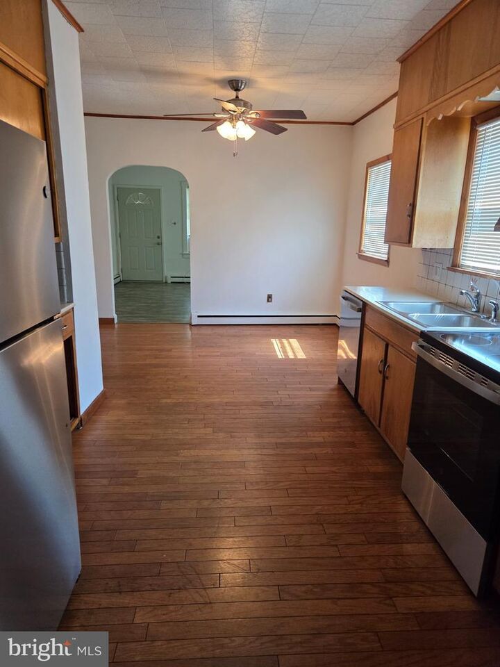 Property Photo:  314 Victoria Street  NJ 08028 