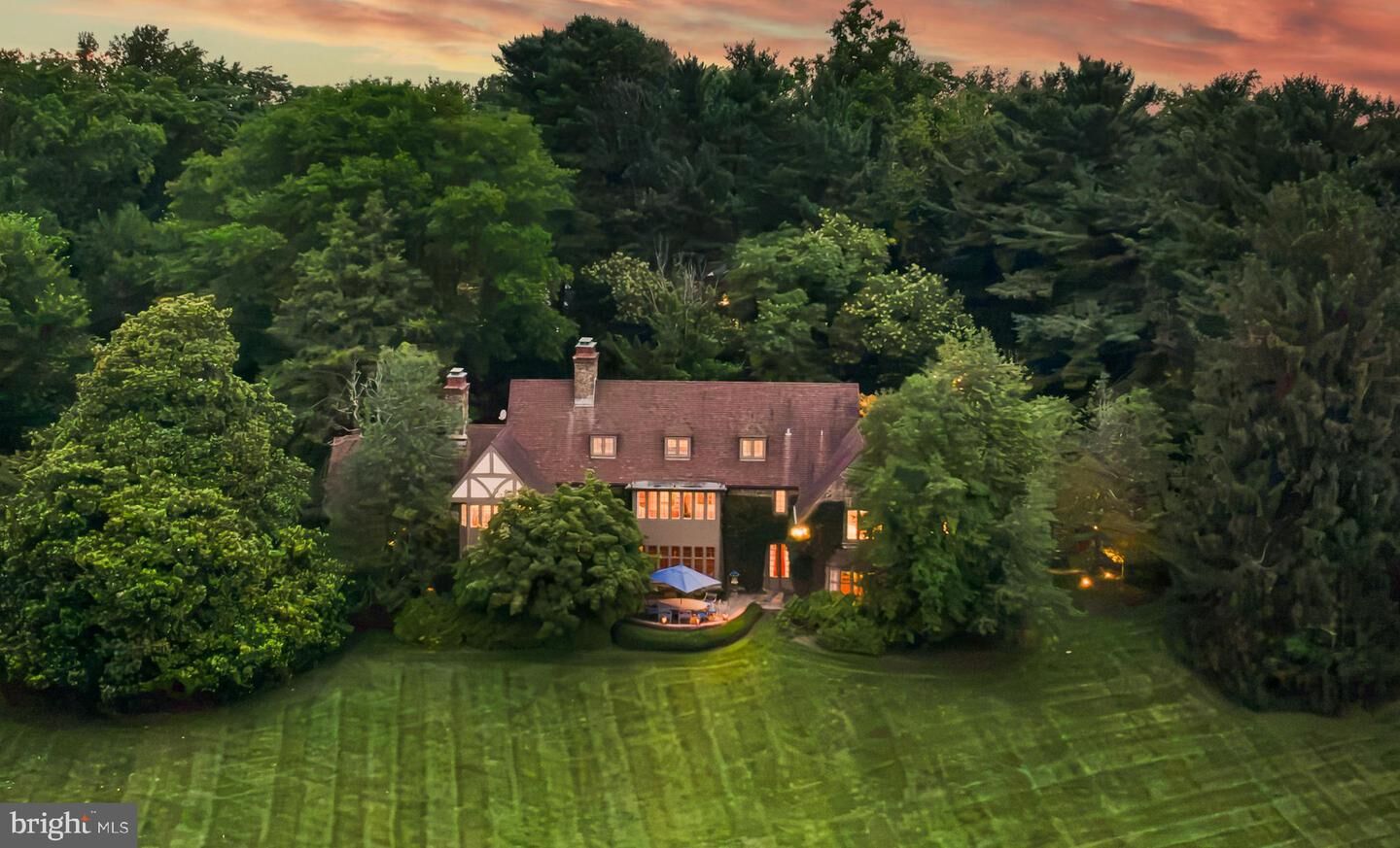Property Photo: 102 Cotswold Road MD 21210
