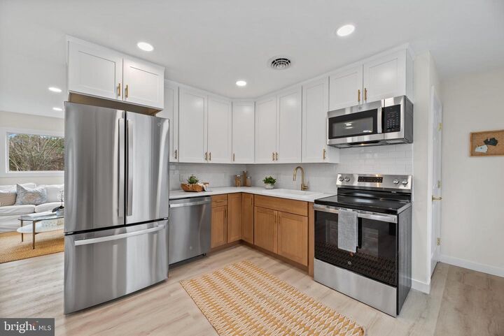 Property Photo: 9401 Romancoke Road MD 21666