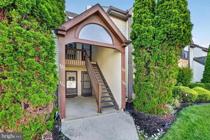 Property Photo:  128 Haven Court  NJ 08080 
