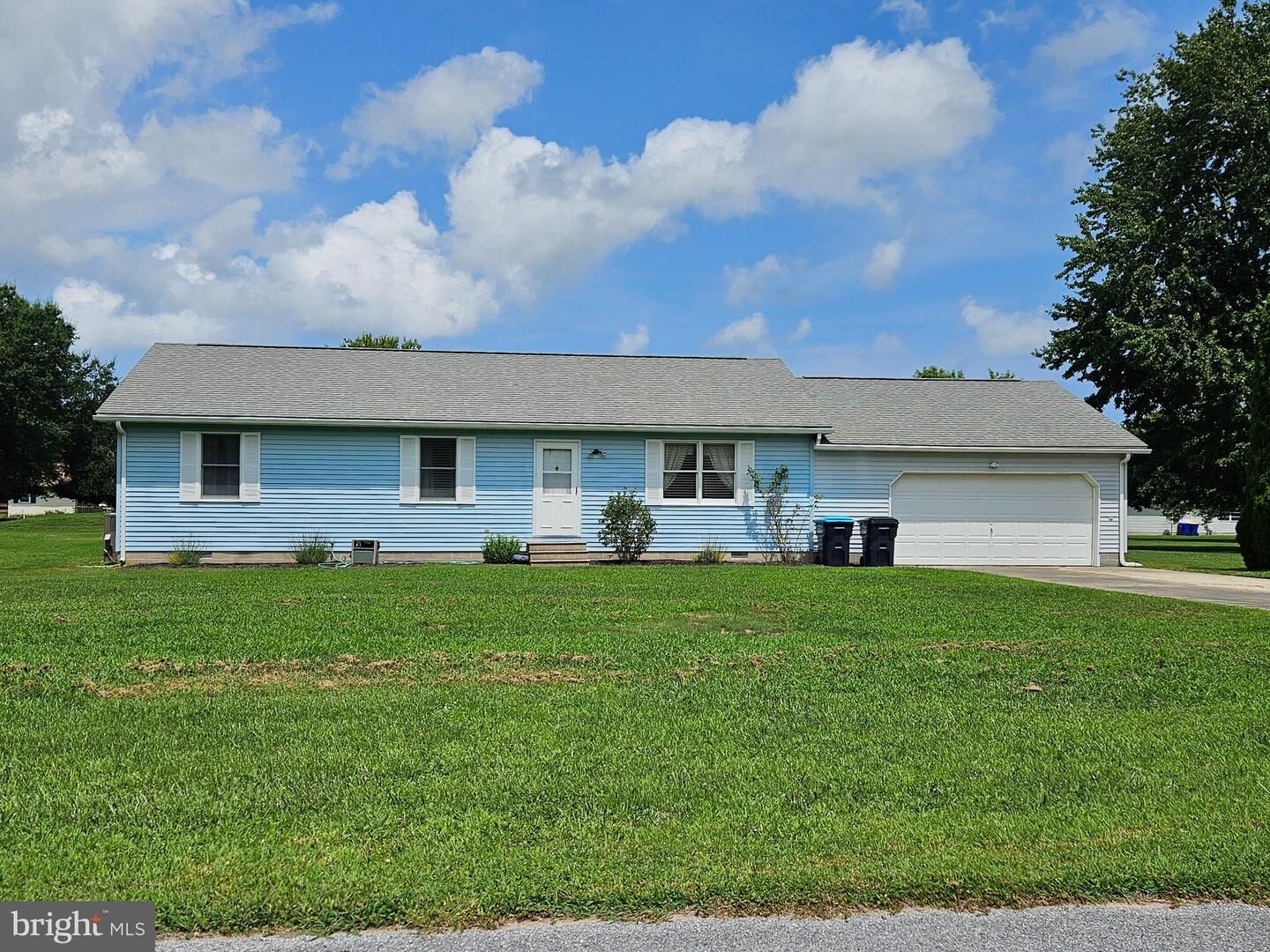 Property Photo: 204 E Gemini Lane DE 19968