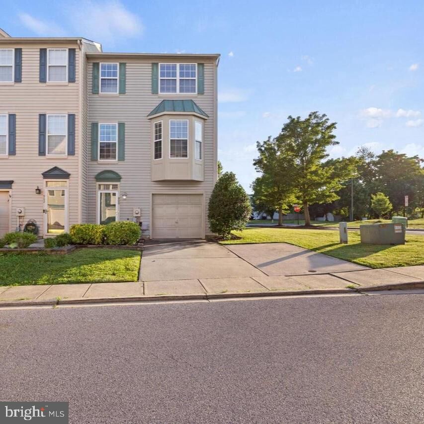 Property Photo:  900 Turning Point Court  MD 21701 
