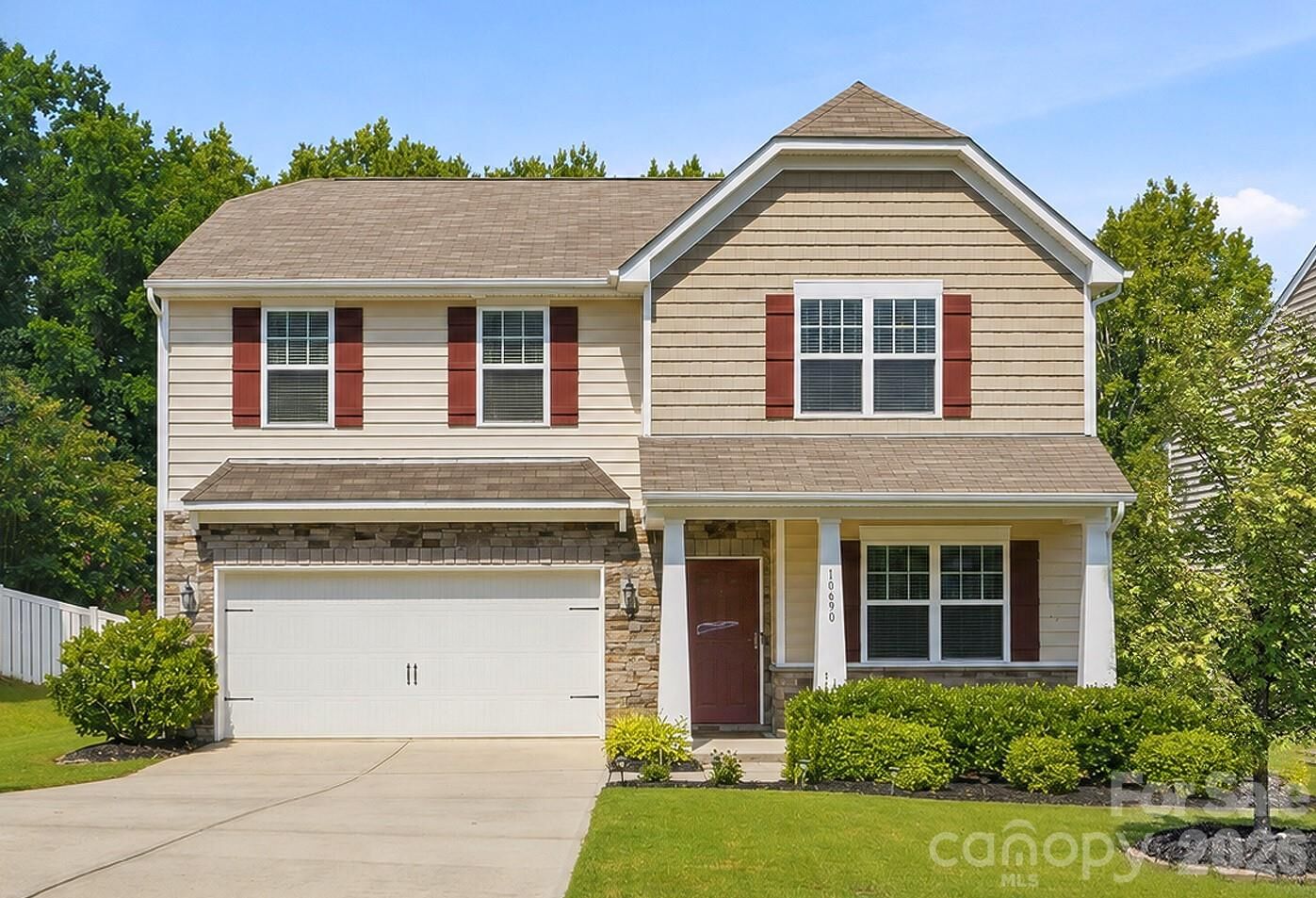 Property Photo:  10690 Sapphire Trail  NC 28036 