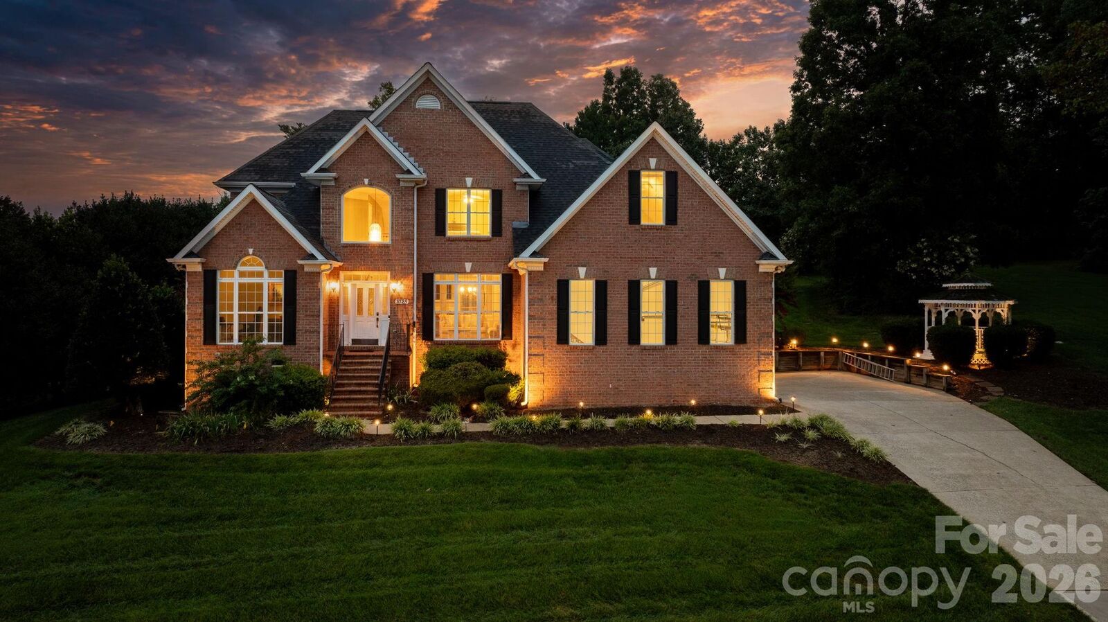 Property Photo: 1025 N Shore Drive NC 28601