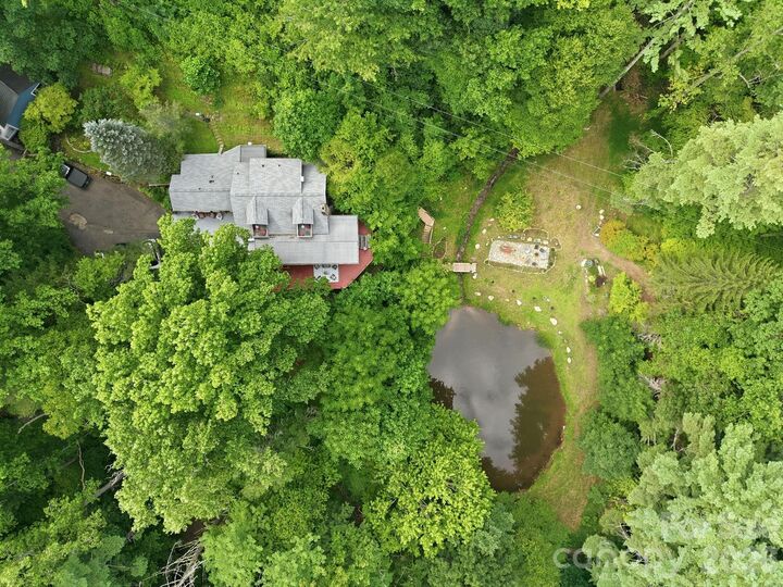 Property Photo: 146 Chestnut Walk Drive NC 28786