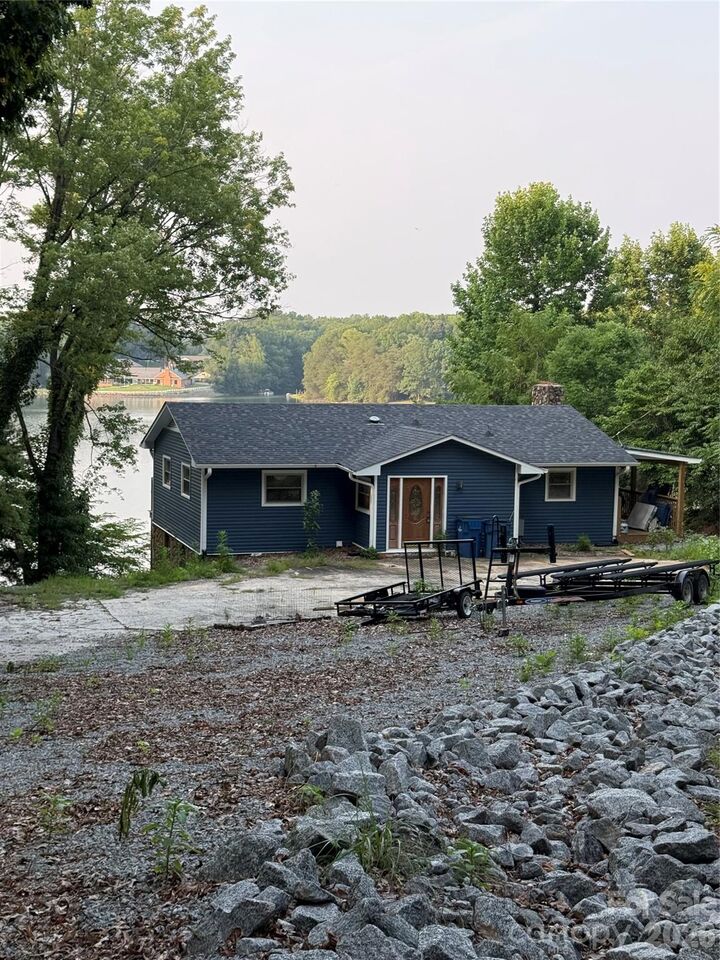 Property Photo:  7016 Hyde Street  NC 28673 