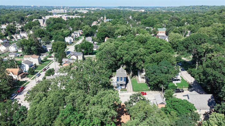 Property Photo: 5215 Roanoke Street OH 45227