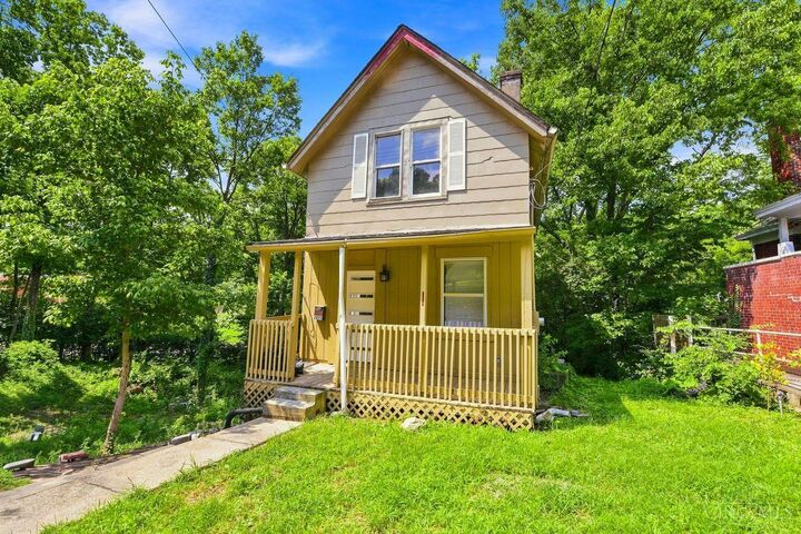 Property Photo: 2025 Baltimore Avenue OH 45225