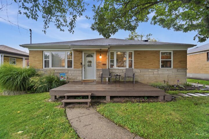 Property Photo: 5889 Willow Oak Lane OH 45239