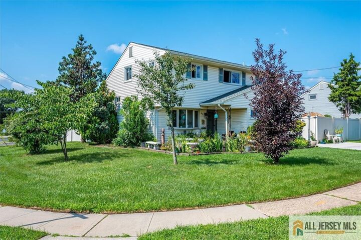 Property Photo:  89 Whitman Street  NJ 07008 