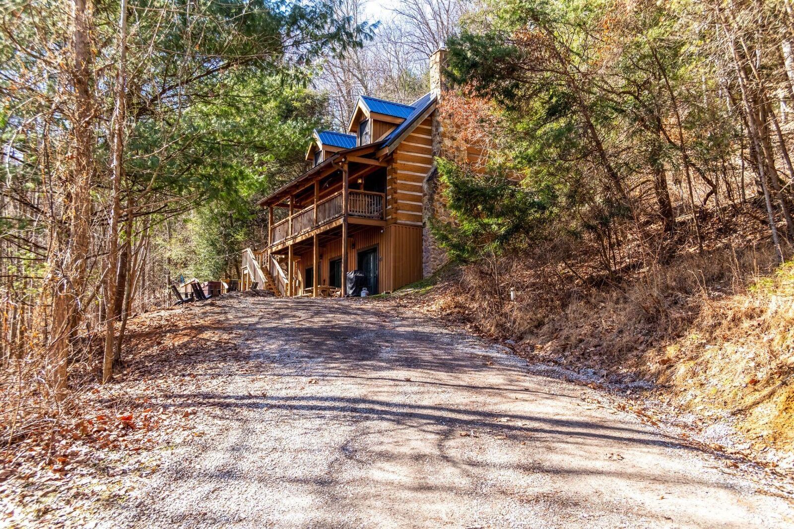 Property Photo:  18591 Hockman Road  OH 43149 