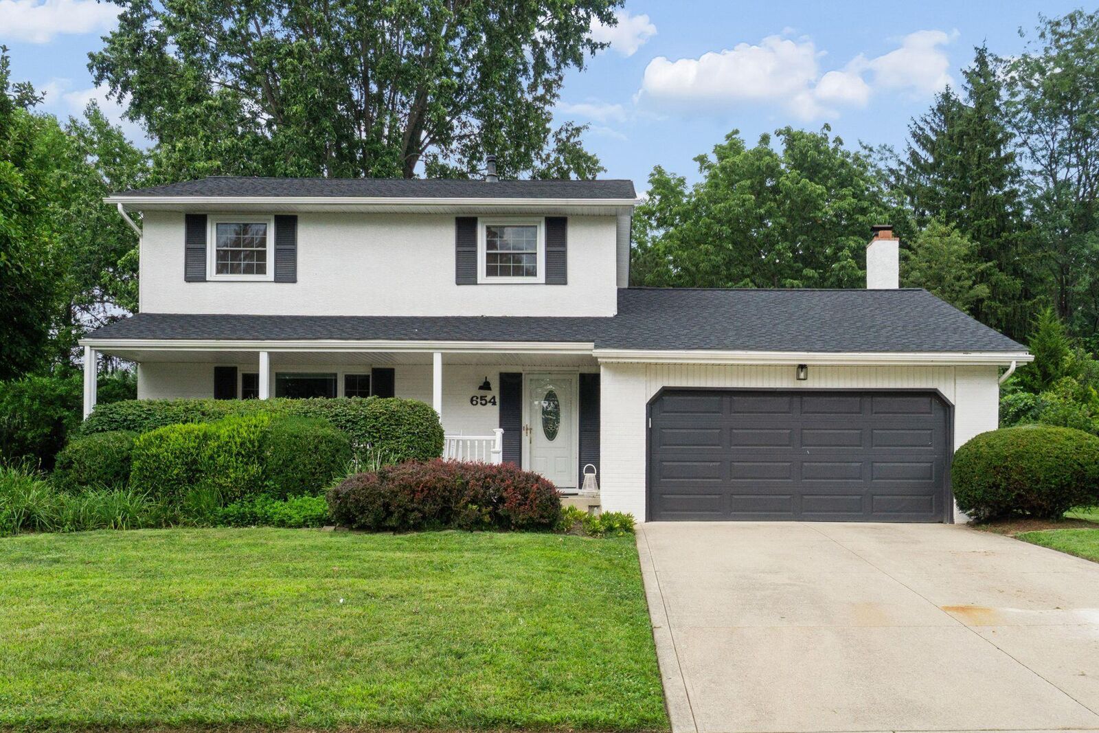 Property Photo:  654 Jonsol Court  OH 43230 