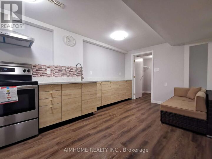 Property Photo: 17 Boticelli Way ON L4H 0C6