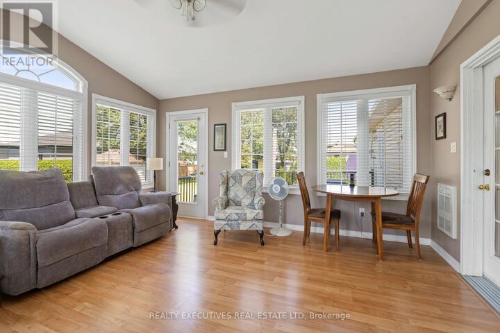 Property Photo:  434 Queen Street  ON K0C 2K0 