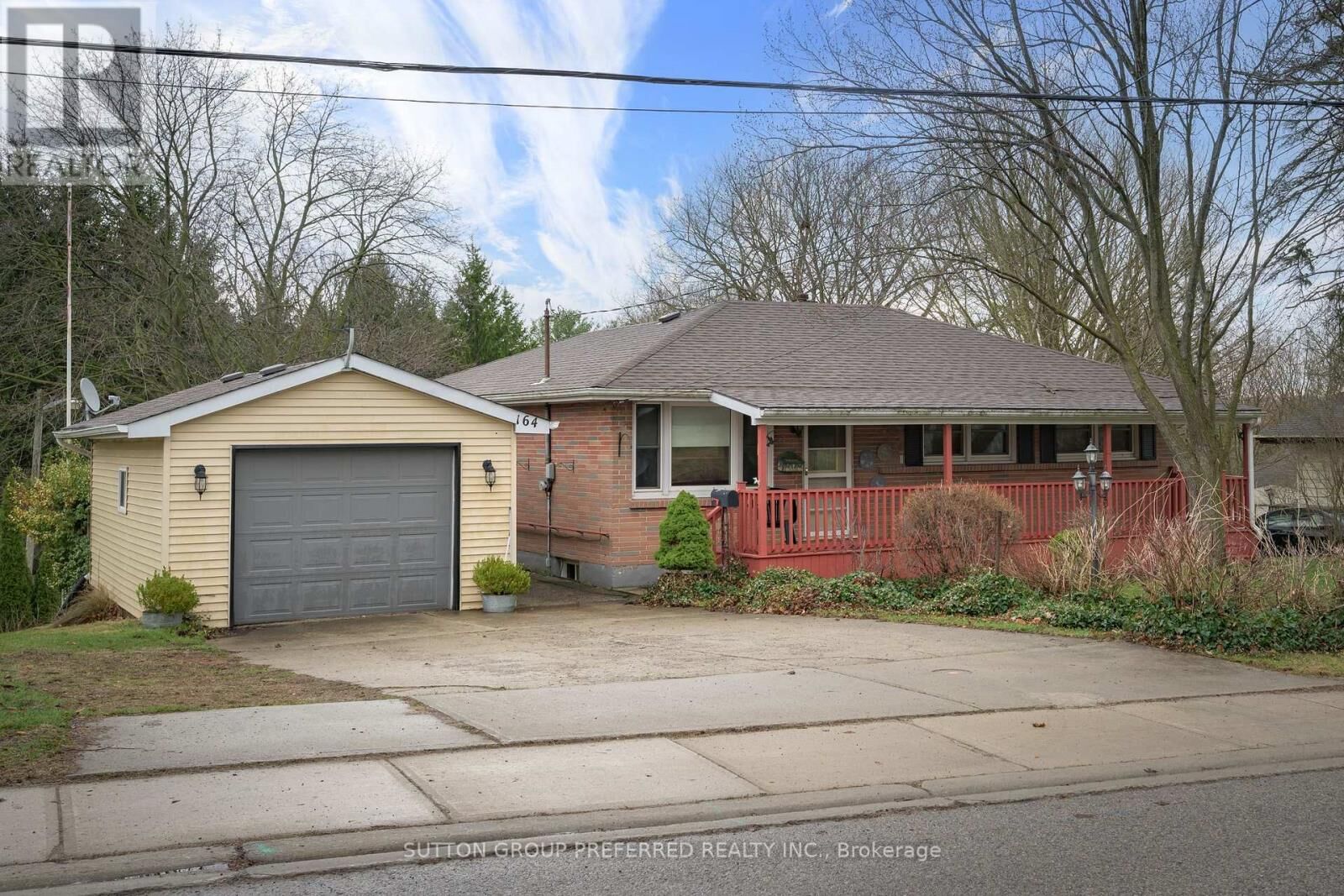 Property Photo: 164 McKeand Street ON N5C 3H9