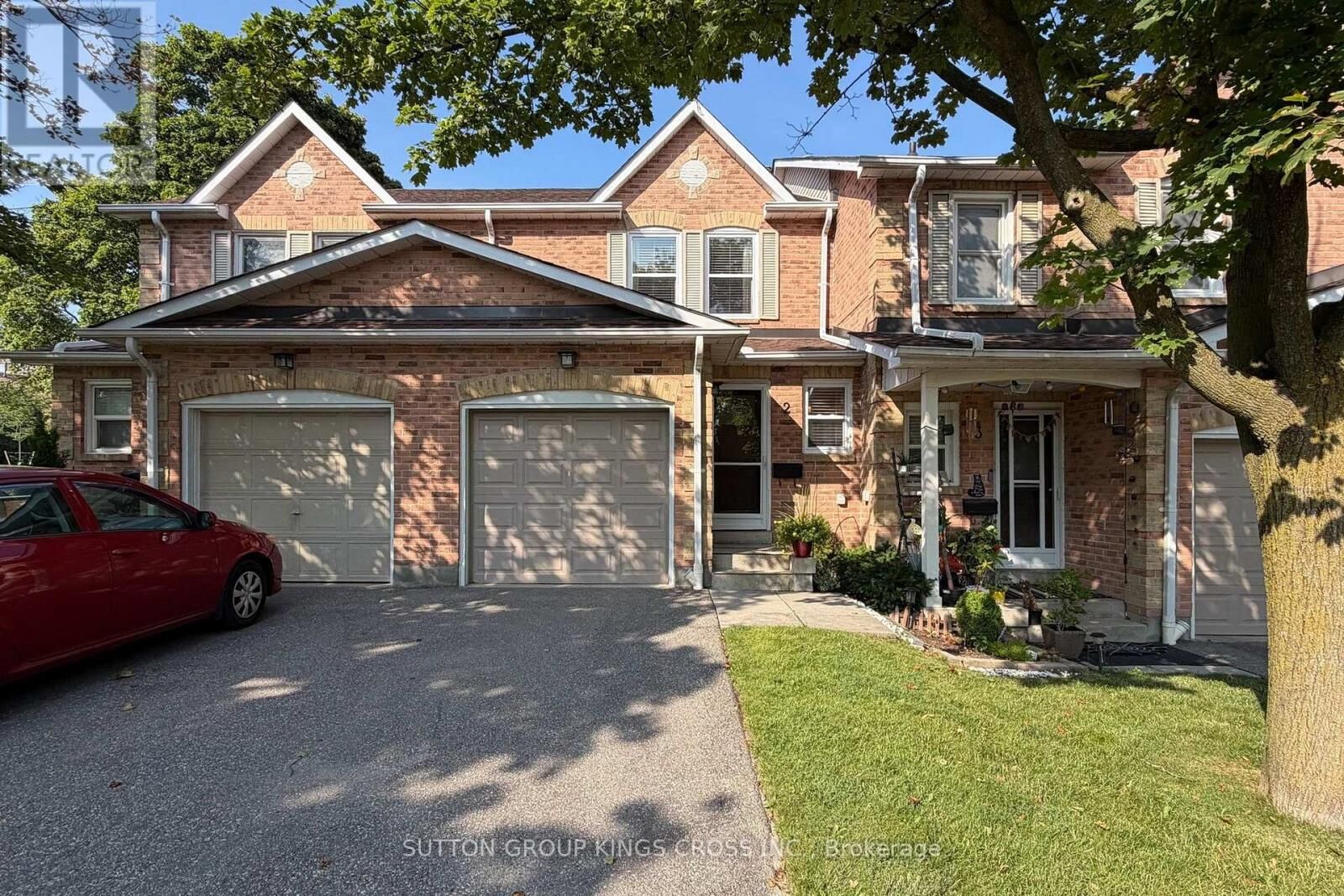 Property Photo: 2575 Parmeer Drive 2 ON L5C 2Y3