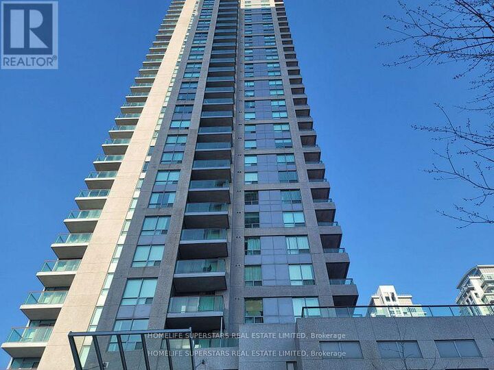 Property Photo: 60 Brian Harrison Way 2109 ON M1P 5J5