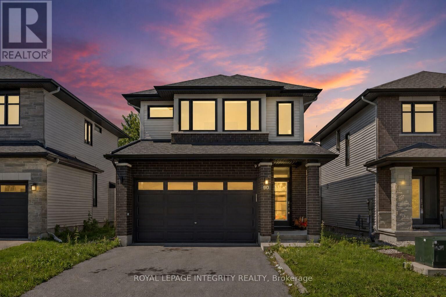 Property Photo:  90 Palfrey Way  ON K2V 0B3 