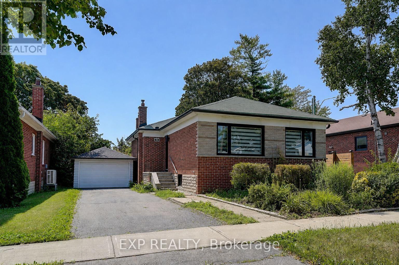 Property Photo:  36 Vauxhall Drive Bsmt  ON M1P 1P7 