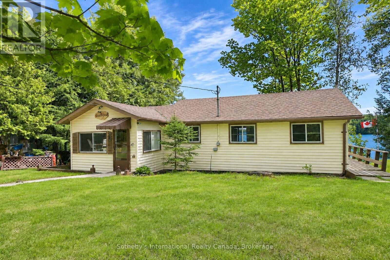 Property Photo:  41 Deerfield Road  ON P2A 0B4 