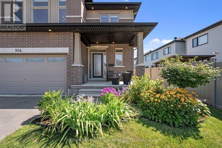 Property Photo: 104 Heirloom Street ON K4M 0L3