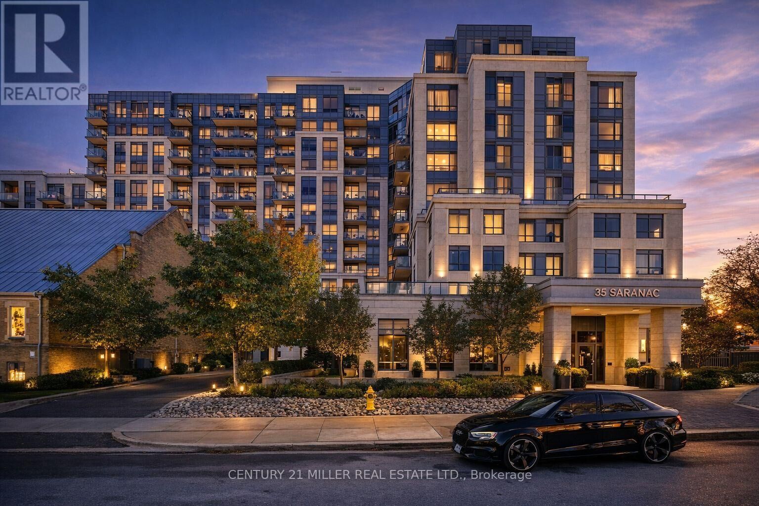 Property Photo:  35 Saranac Boulevard Ph08  ON M6A 2G4 
