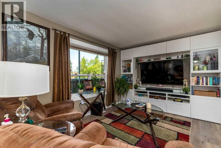 Property Photo: 5102 47 Street AB T9V 0G2