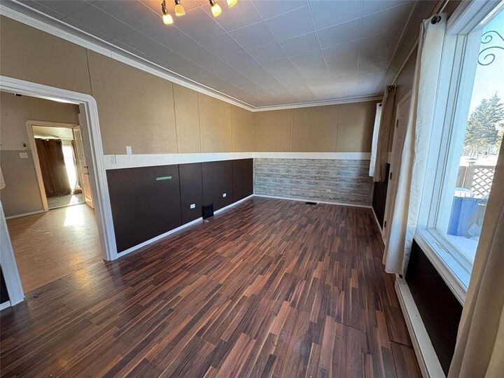 Property Photo: 13 Minto Avenue West MB R0L 0X0