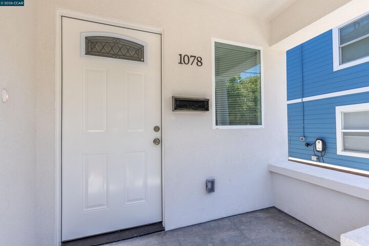 Property Photo:  1078 55th St  CA 94608 