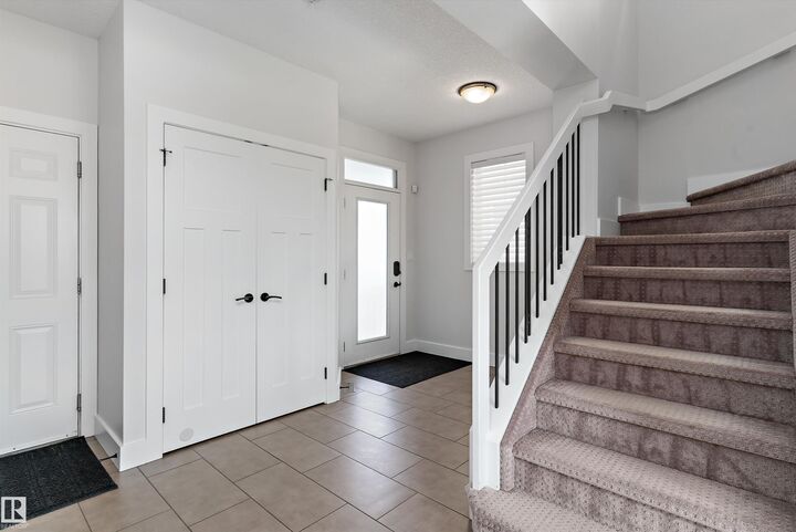 Property Photo: 5811 Mullen Place NW AB T6R 0T9