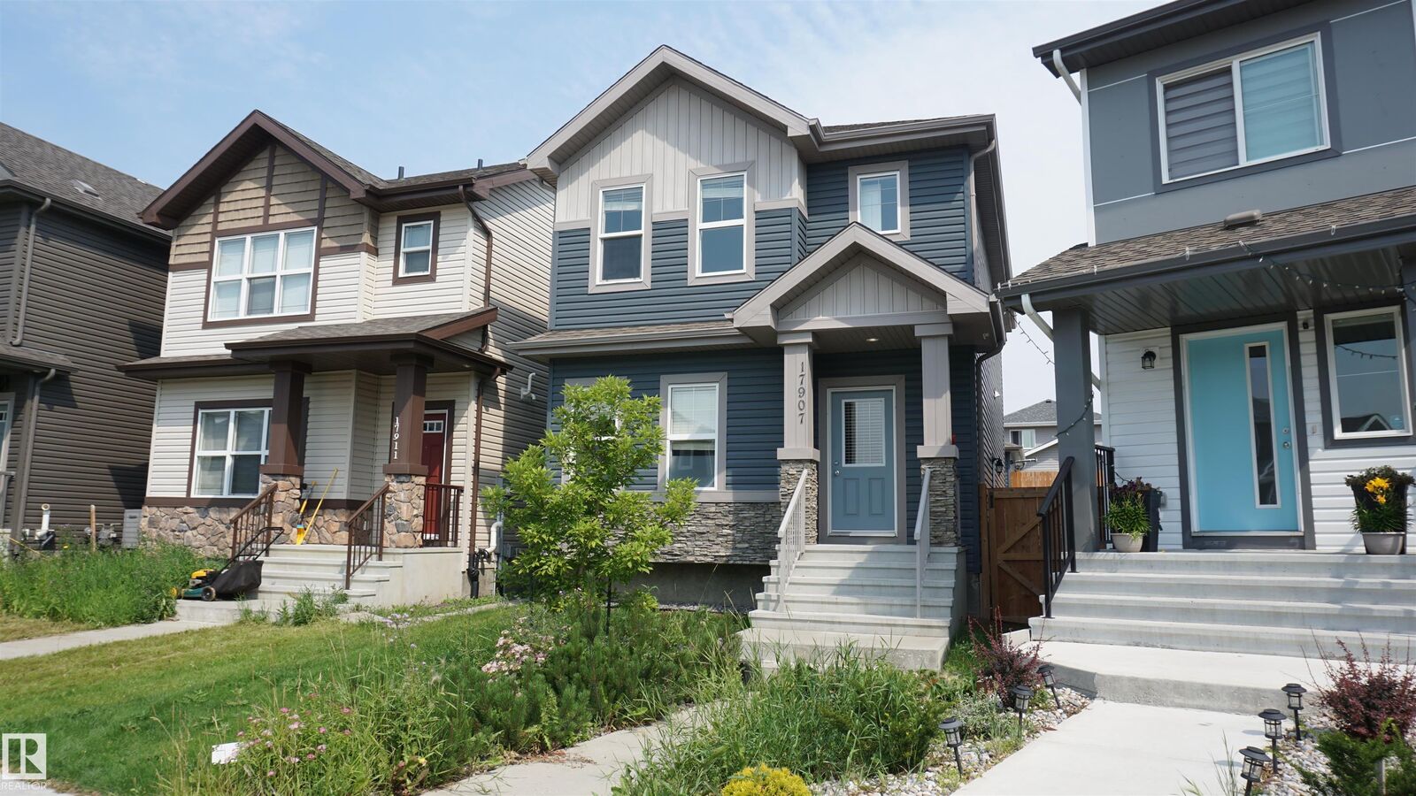 Property Photo:  17907 62 Street NW  AB T5Y 3Z4 