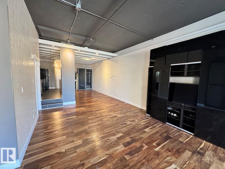 Property Photo: 10179 105 Street NW 304 AB T5J 3N1