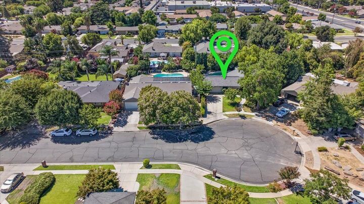 Property Photo:  749 W Escalon Avenue  CA 93704 