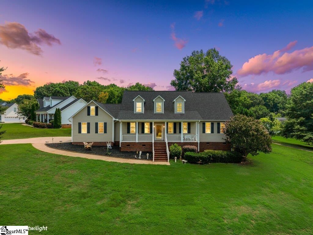Property Photo:  404 Shallowford Drive  SC 29316 