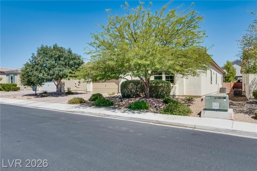 Property Photo:  5796 Yellow Ridge Avenue  NV 89131 