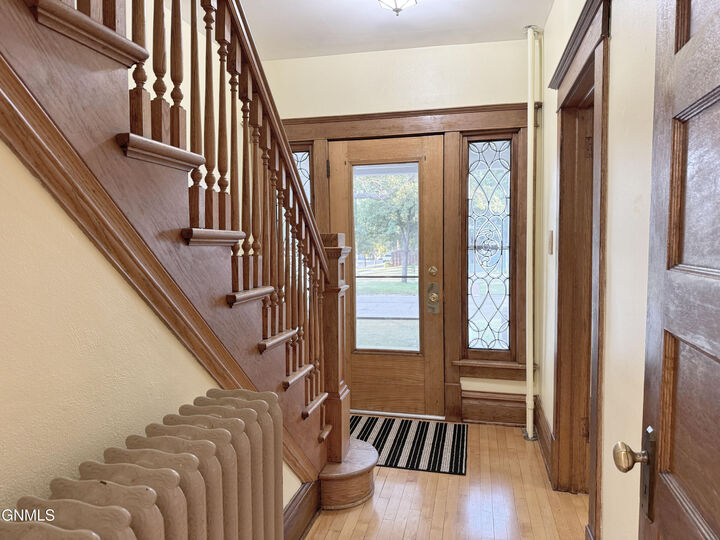 Property Photo:  502 Thayer Avenue  ND 58501 