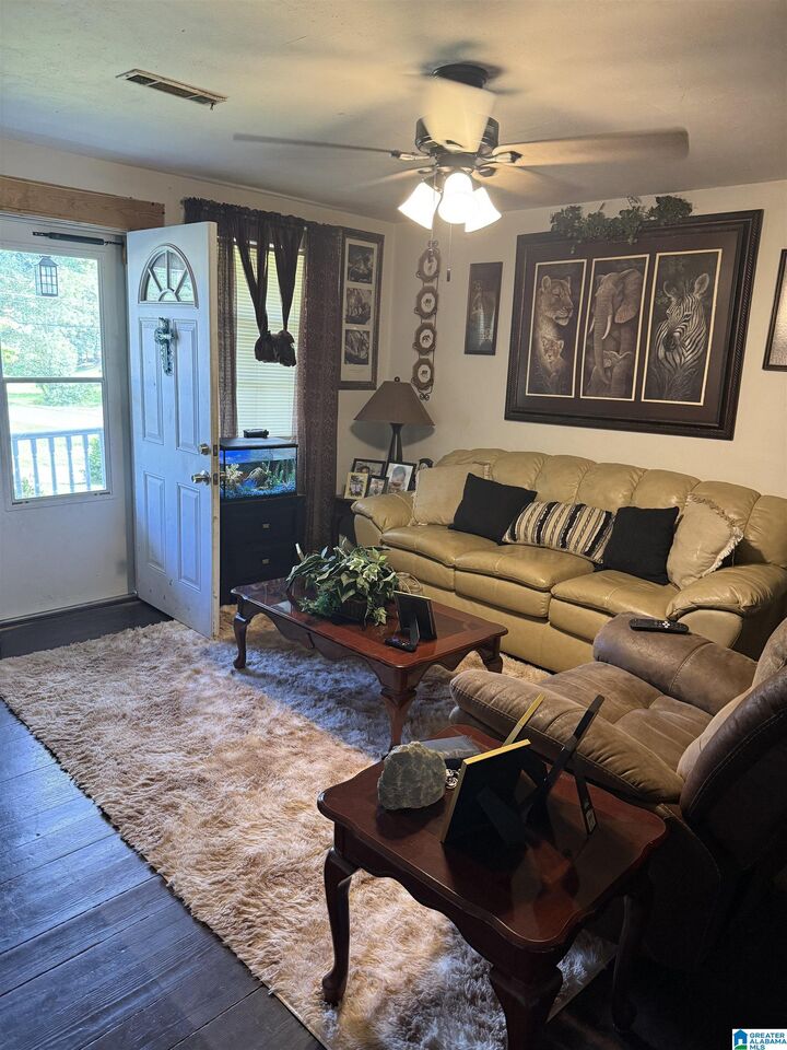 Property Photo: 11 Mimosa Street AL 35160