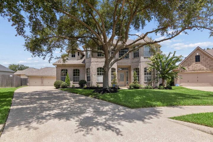 Property Photo:  4306 Green Tree Court  TX 77505 