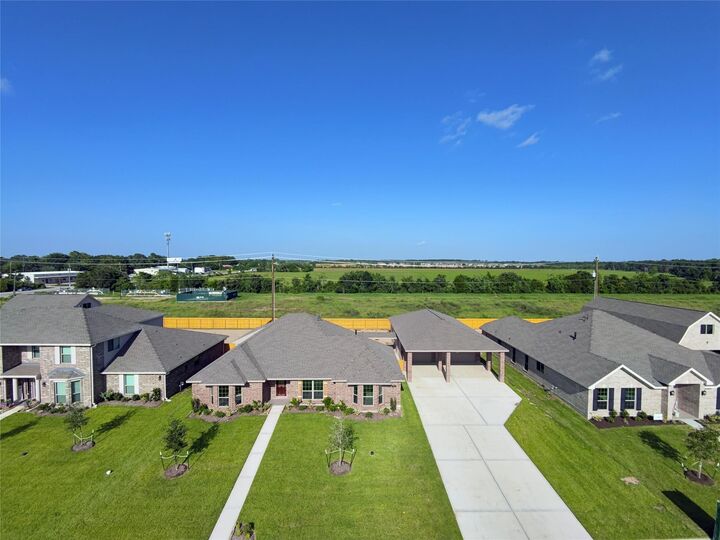 Property Photo:  3805 Verde River Road  TX 77539 