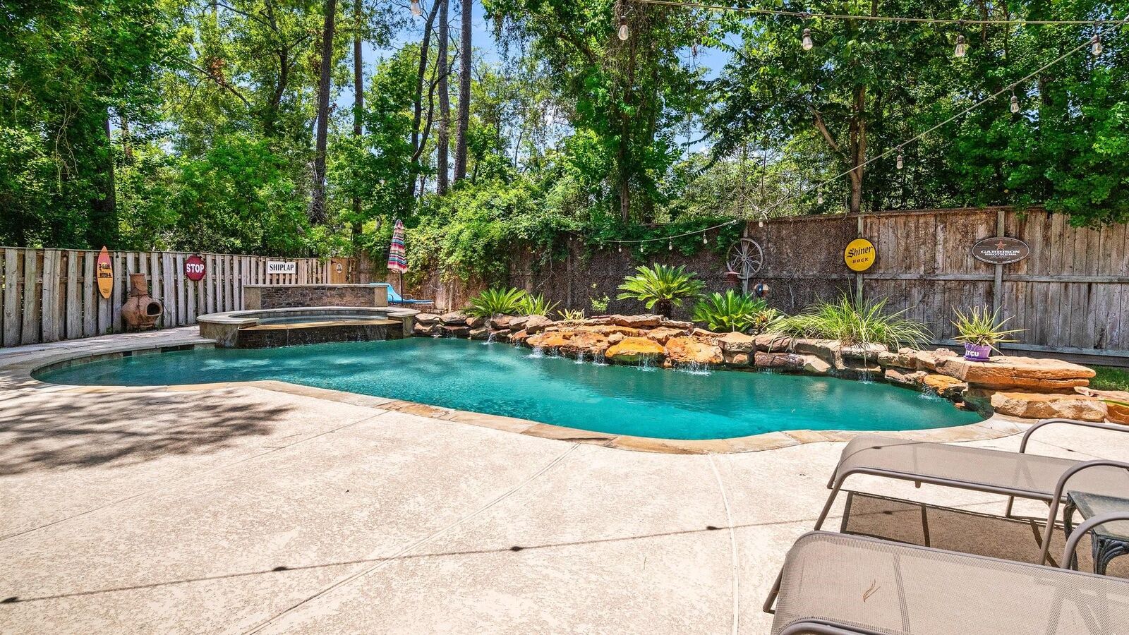 Property Photo:  18 Cloud Bank Place  TX 77382 