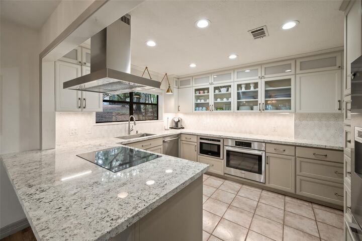 Property Photo:  20404 Doral Drive  TX 77320 
