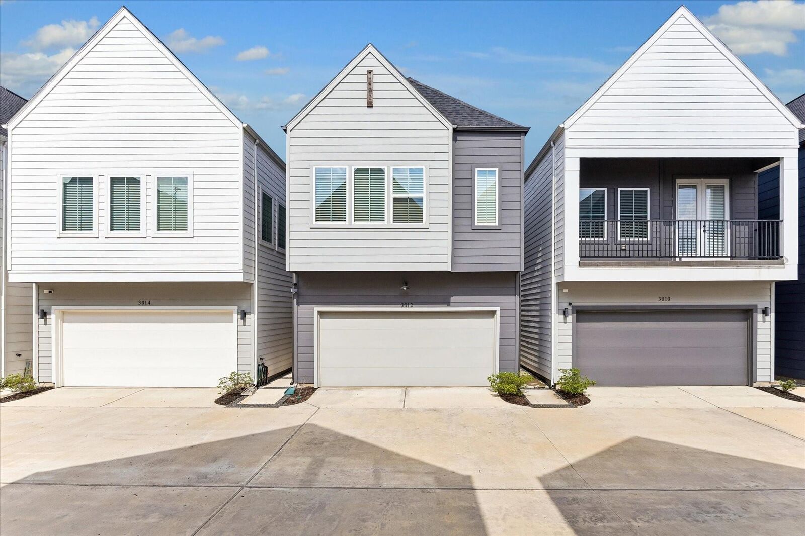 Property Photo:  3012 Jensen Springs Lane  TX 77026 