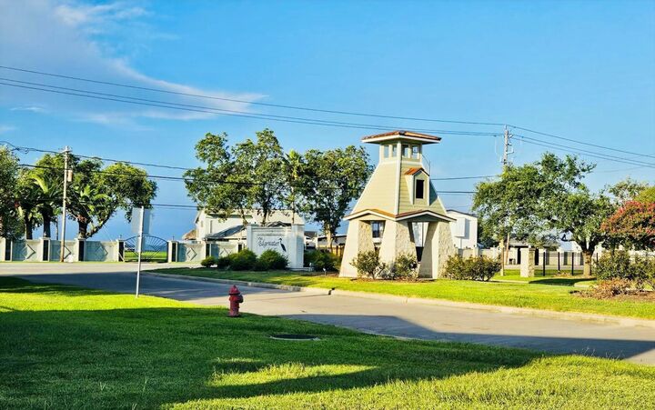 Property Photo:  5031 Gulf Stream Lane  TX 77518 