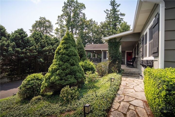 Property Photo:  305 Laurel Lane  NC 28605 