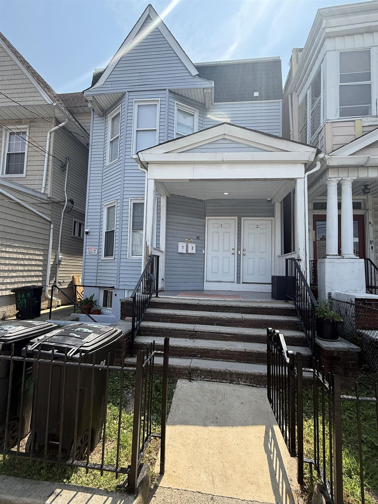 Property Photo:  89 Oak St 1  NJ 07304 