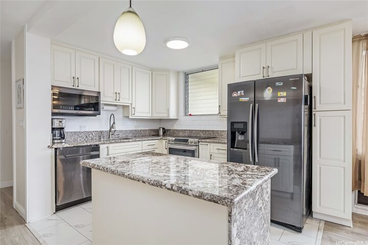 Property Photo:  1717 Ala Wai Boulevard Phii 7 (3107)  HI 96815 