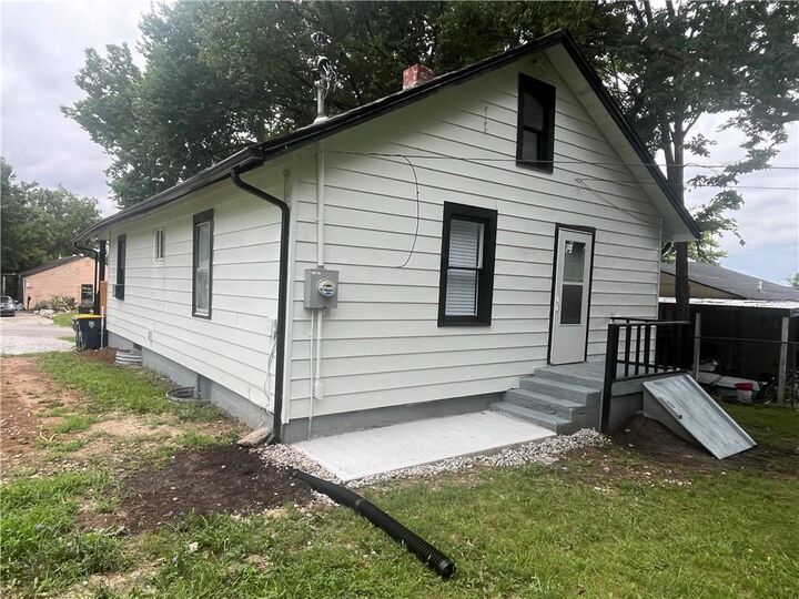 Property Photo:  8320 Wabash Avenue  MO 64132 
