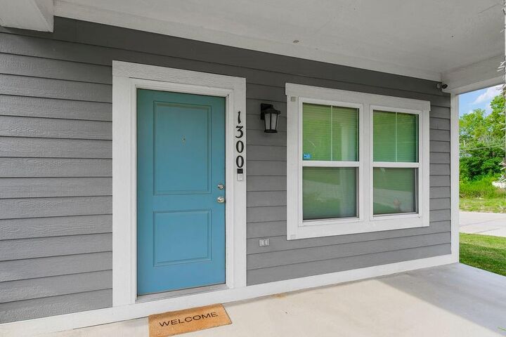 Property Photo: 1300 Armstrong Avenue KS 66102